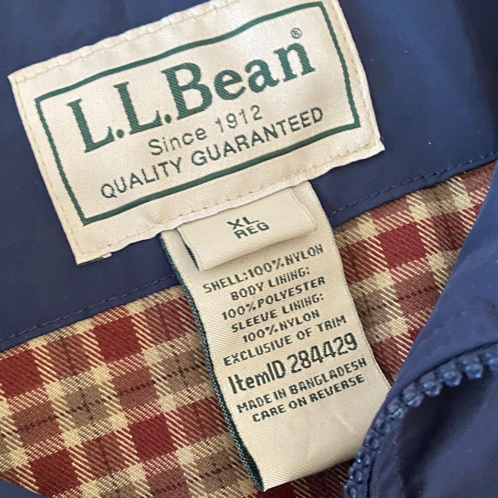 L.L. Bean men’s Navy Jacket with Checkered flannal Collar bomber windbreaker XL - Picture 2 of 8